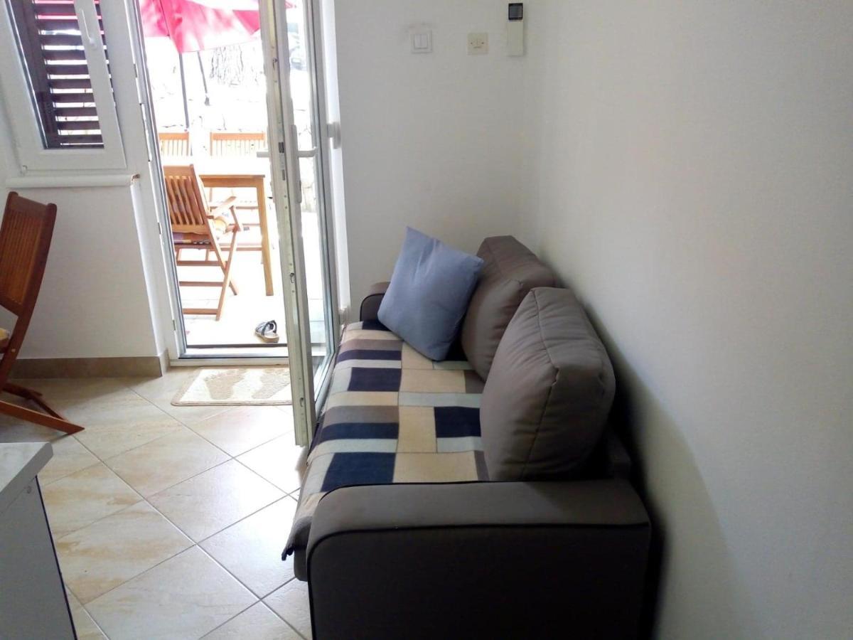 Apartman Leo เนชูยัม ภายนอก รูปภาพ