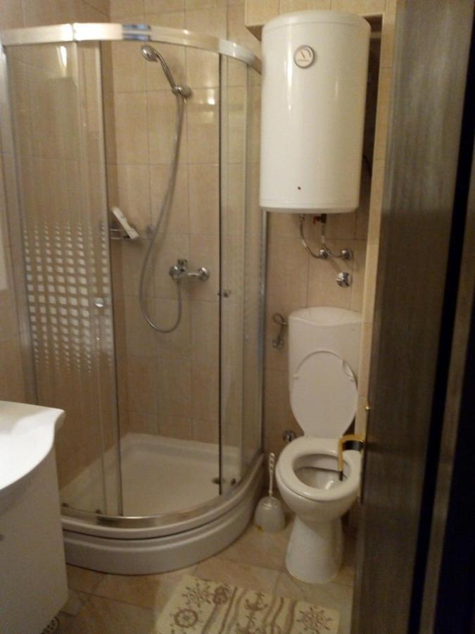 Apartman Leo เนชูยัม ภายนอก รูปภาพ