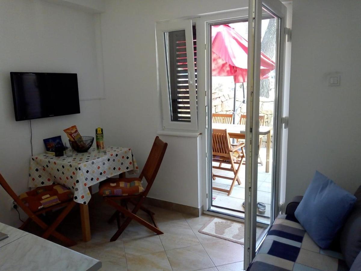 Apartman Leo เนชูยัม ภายนอก รูปภาพ